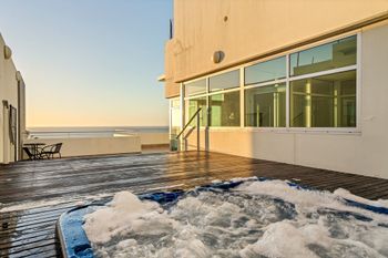 Penthouse Liberty Towers - South Australia Travel 5