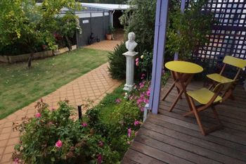 Spooky Hall Motel - South Australia Travel 4