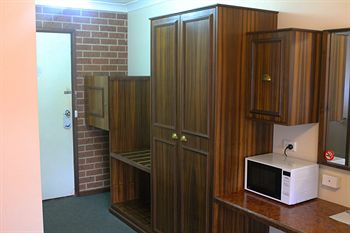 Colonial Motor Inn Lithgow - South Australia Travel 6