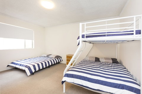 Dolphin Court Unit 1 - South Australia Travel 2