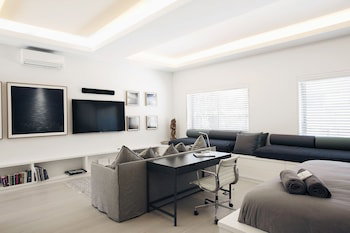 Executive Beachside Loft - South Australia Travel 4