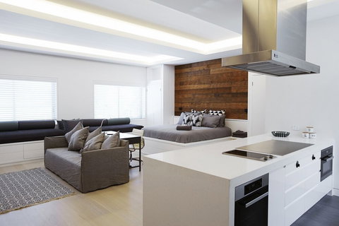 Executive Beachside Loft - South Australia Travel 5