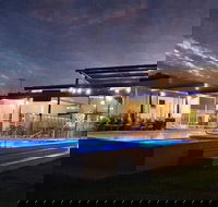 Oasis at Newman - South Australia Travel