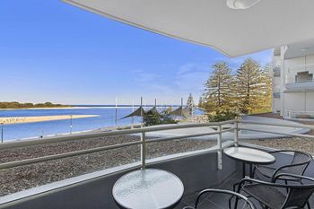 The Oak Room 106 - South Australia Travel 0