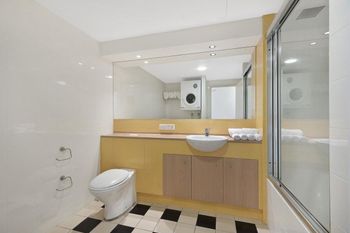 The Oak Room 106 - South Australia Travel 3