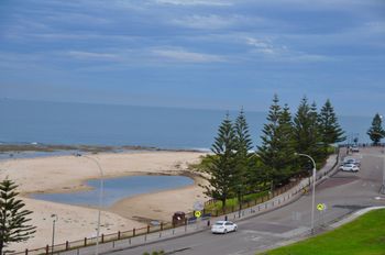 Luxury Beach Escape 90mins From Sydney - South Australia Travel 4