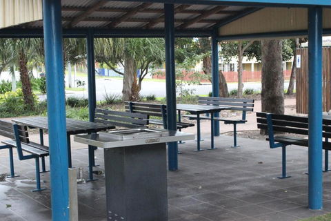 Five 3 Five - The Beachside Barracks - South Australia Travel 2