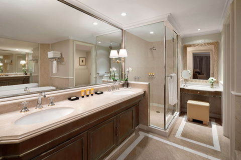 Shangri-La Hotel, Sydney - South Australia Travel 5