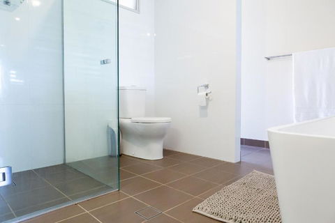 Beach & Bay Holiday House - South Australia Travel 2