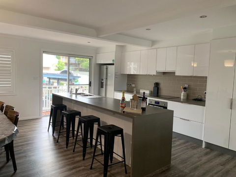 Beach & Bay Holiday House - South Australia Travel 5