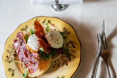 Buttercup Hill - South Australia Travel 1