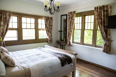 Buttercup Hill - South Australia Travel 5