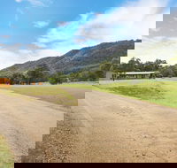 Feathertop Views and Dorm - South Australia Travel