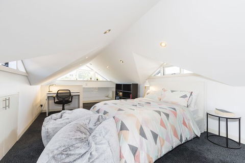 Coogee Luxury Home With Salt Water Pool & Parking - South Australia Travel 5