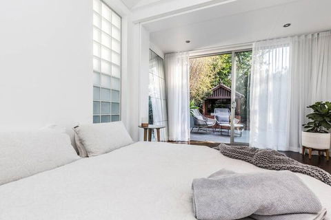 Coogee Luxury Home With Salt Water Pool & Parking - South Australia Travel 7