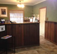 Charles Rasp Motor Inn  Cottages - South Australia Travel