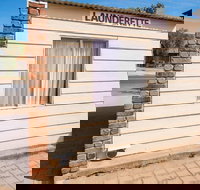 Daydream Motel and Apartments