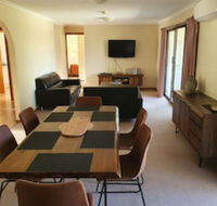 Annies Holiday Units - South Australia Travel