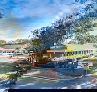 Commercial Golf Resort - South Australia Travel