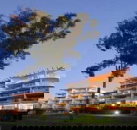 Magnolia Lane Apartments - South Australia Travel