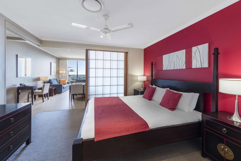 Oaks Hervey Bay Resort And Spa - South Australia Travel 3