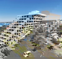 Burgess  Kings Beach Apartments - South Australia Travel