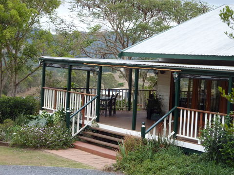 Amamoor Homestead B&B And Country Cottages - South Australia Travel 1
