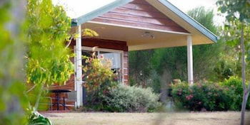 Amamoor Homestead B&B And Country Cottages - South Australia Travel 0