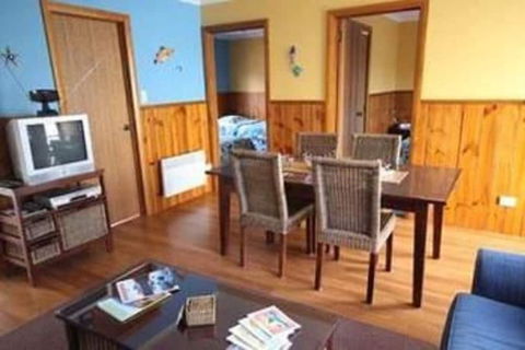 Bicheno's A Plus Apartments - South Australia Travel 4