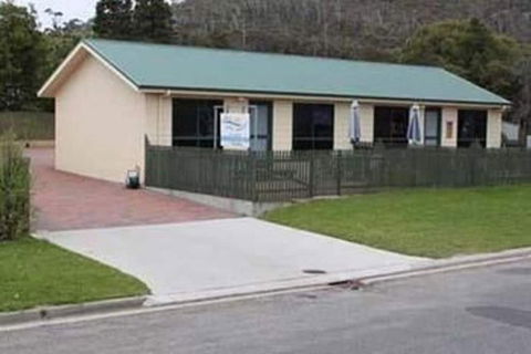 Bicheno's A Plus Apartments - South Australia Travel 7