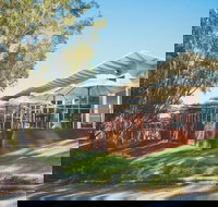 Bridges on Meninya Motel  Apartments - South Australia Travel