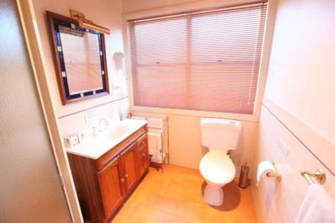 The Residence At Elbourne Wines - South Australia Travel 7