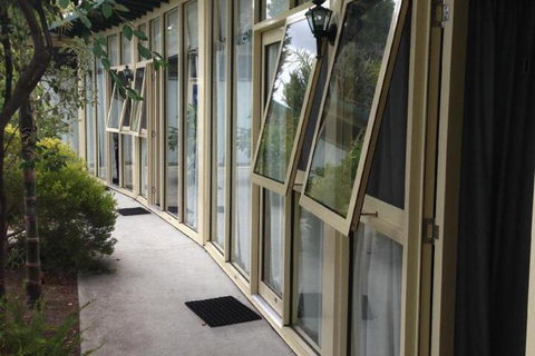 Copper Lantern Motel - South Australia Travel 5