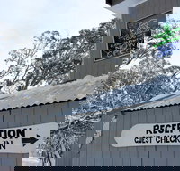 Sugarbush Lodge  Apartments - South Australia Travel