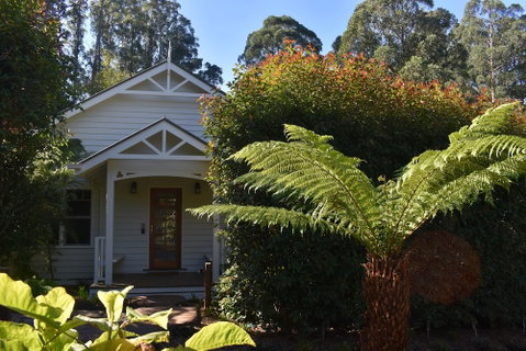 Gatehouse Cottage At Merrow Cottages - Mt Dandenong - South Australia Travel 0