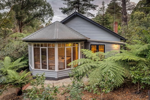 Gatehouse Cottage At Merrow Cottages - Mt Dandenong - South Australia Travel 2