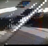 Christies No 1 Esplanade - South Australia Travel