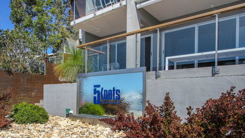 5 Knots Metung - South Australia Travel 1