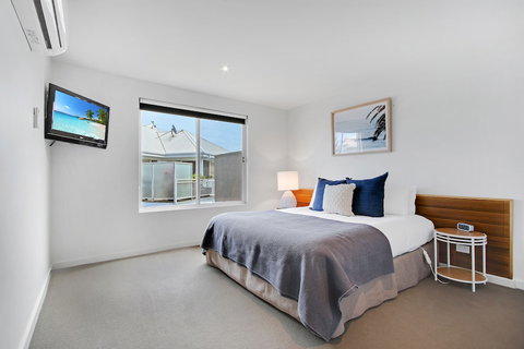 5 Knots Metung - South Australia Travel 3