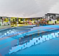 Village Family Motor Inn - South Australia Travel