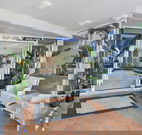 Beachside Resort - Kawana Waters - South Australia Travel