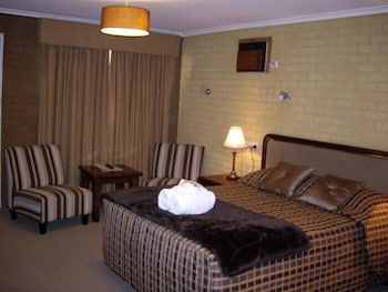 Estelle Kramer Motor Inn - South Australia Travel 5