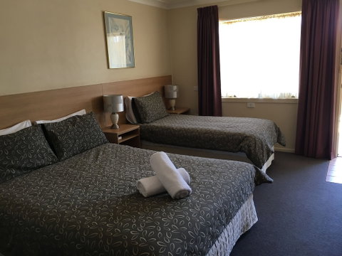 Araluen Motor Lodge - South Australia Travel 3