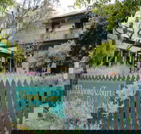 Magnolia Court Boutique Hotel Melbourne - South Australia Travel