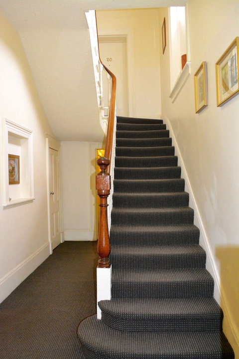 Magnolia Court Boutique Hotel Melbourne - South Australia Travel 3