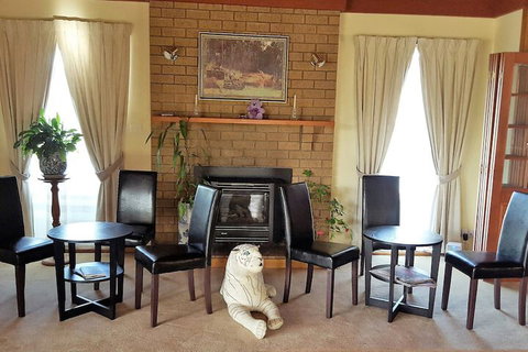 Hepburn Springs Motor Inn - South Australia Travel 7