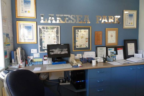 Lakesea Park - South Australia Travel 4