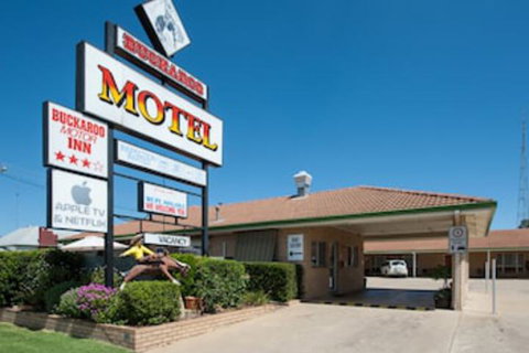 Buckaroo Motor Inn - South Australia Travel 0