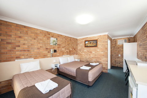 Buckaroo Motor Inn - South Australia Travel 5