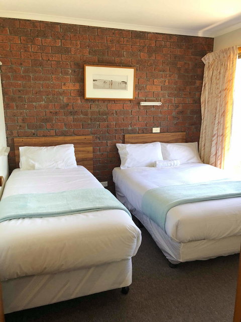 Lakes Jakaranda Holiday Units - South Australia Travel 2